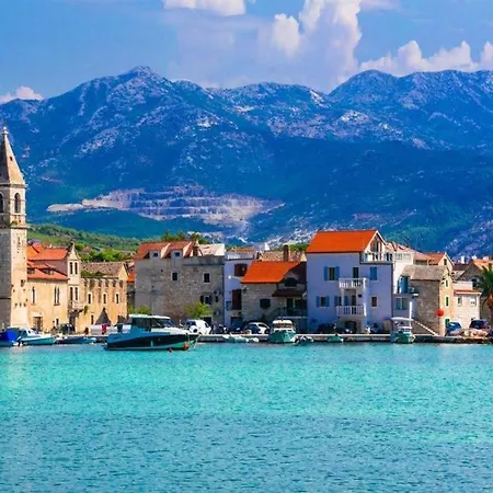 Luka Villa